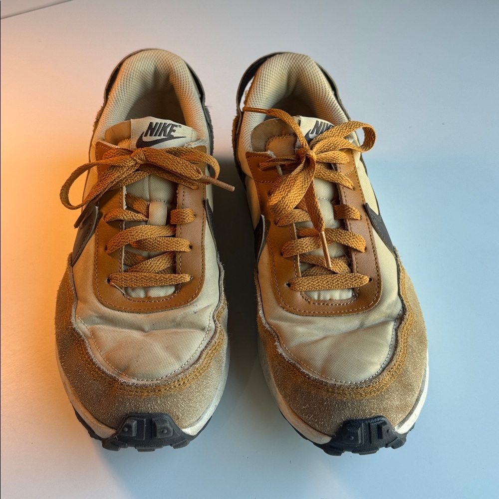 Nike Waffle Debut Running Shoes
DH9523-100 Women's Sz 8.5 - Picture 4 of 8